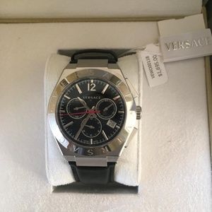 Like New Versace Mens Landmark Round Watch